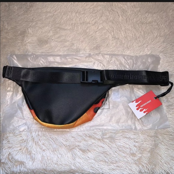 NWT SPRAYGROUND Crossbody Fanny Pack Cream Flame - Picture 6 of 11